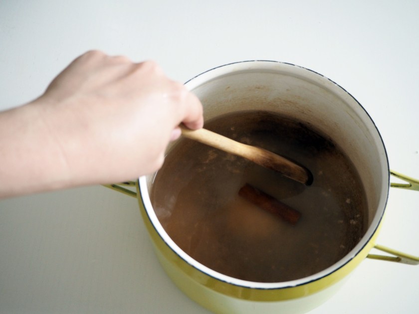 Chocolate Cinnamon Pear Cake - 1E