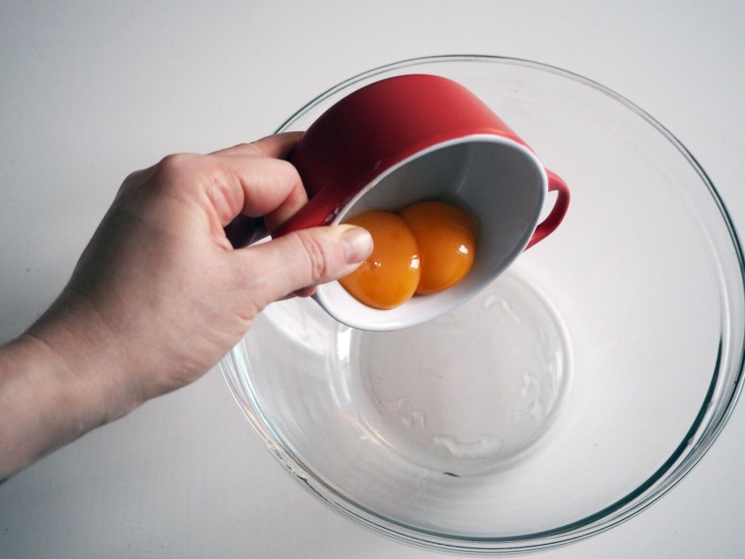 Cake with yeast dough