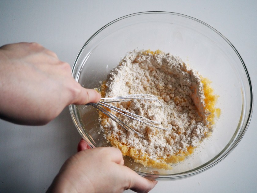 Cake with yeast dough