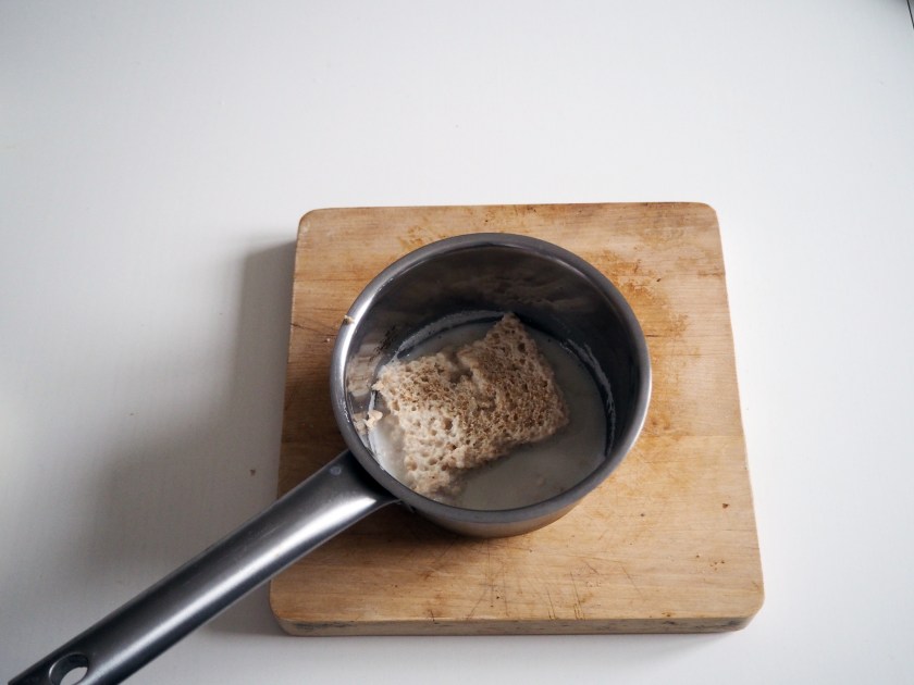 Cold Almond And Garlic Soup