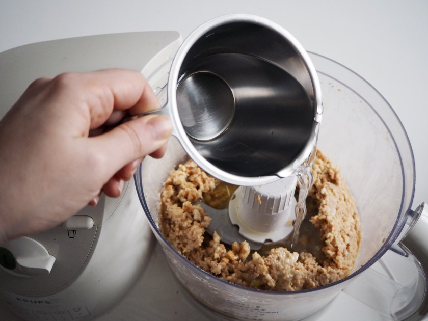 Cold Almond And Garlic Soup