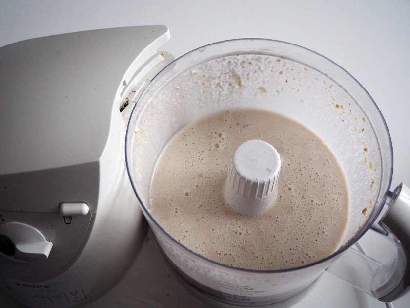 Cold Almond And Garlic Soup