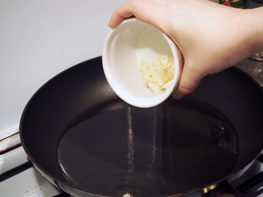 Cold Almond And Garlic Soup