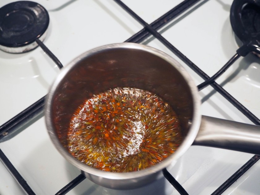 Phyllo rolls with spicy meat filling