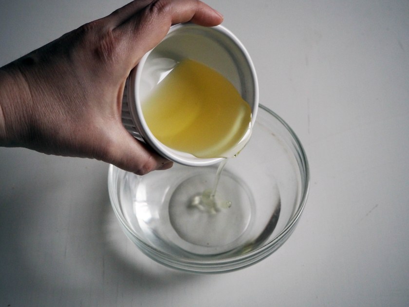 Phyllo rolls with spicy meat filling